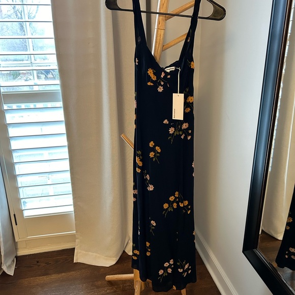 NWT: Reformation Petites Fulton Dress - Picture 9 of 9